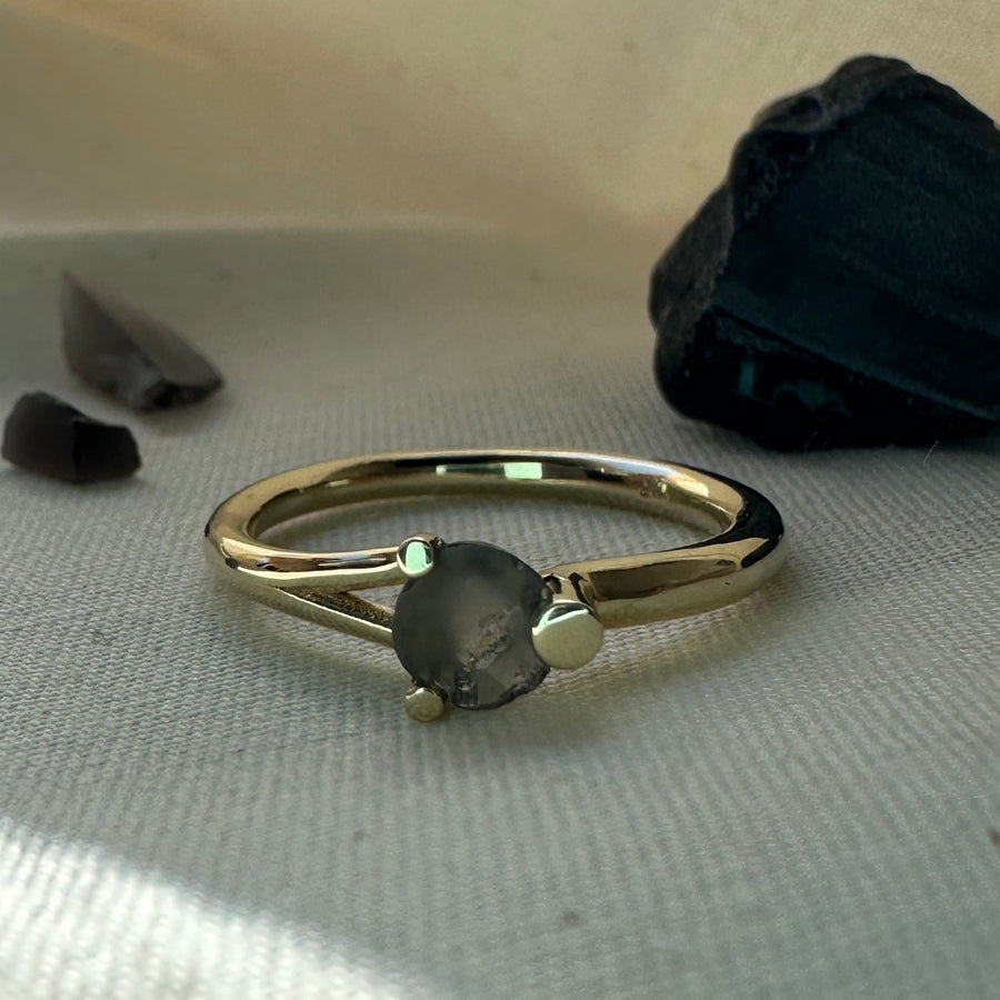 טבעת טריו עגול מדיום, יהלום שחור מעבדה 0.40 קראט